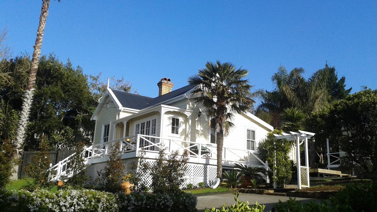 Onehunga House | Harbour View Cottage B&B