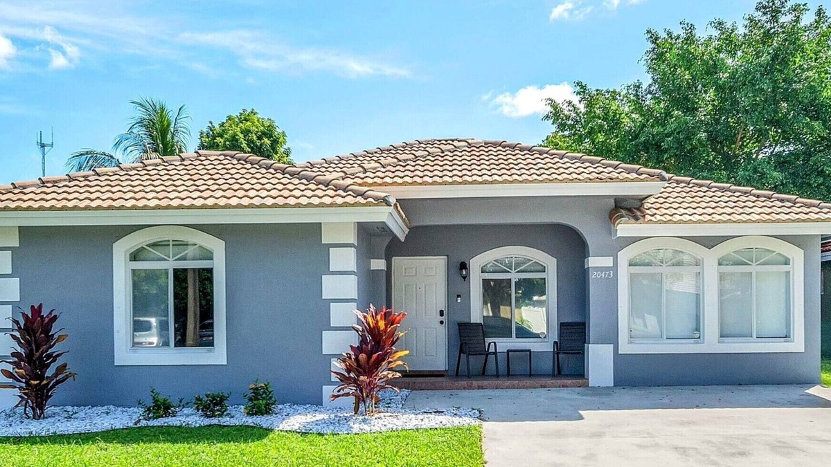 Miami Gardens House | Hard Rock Hidden Gem!