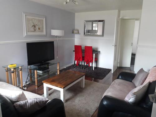 Glasgow Apartment | Hardgate Gardens
