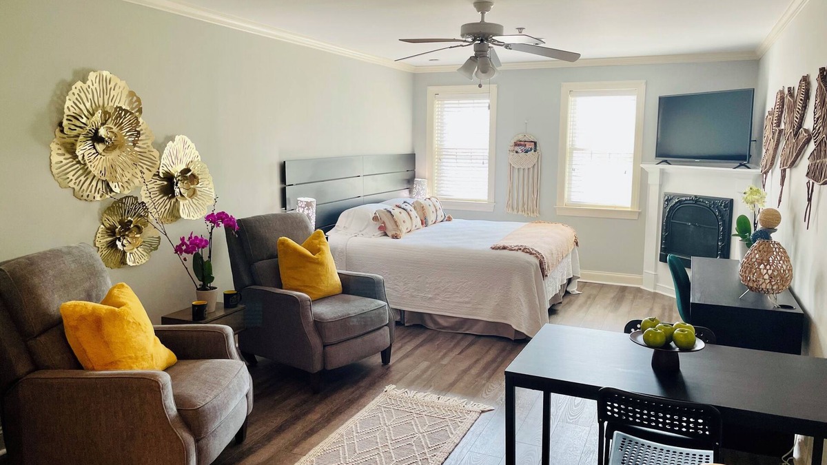 Doylestown Bed & Breakfast | Hargrave House B & B