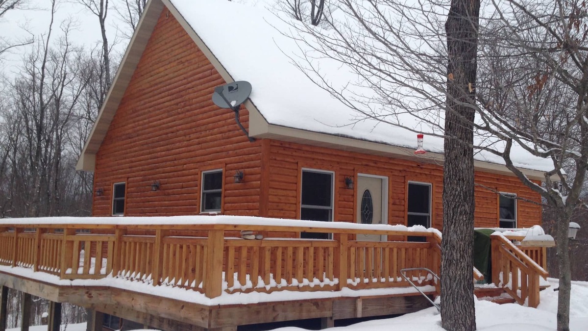 Grand Marais Cottage | Harju Rd Cottage In Family-Friendly Grand Marais, MI For Year Round Getaway!