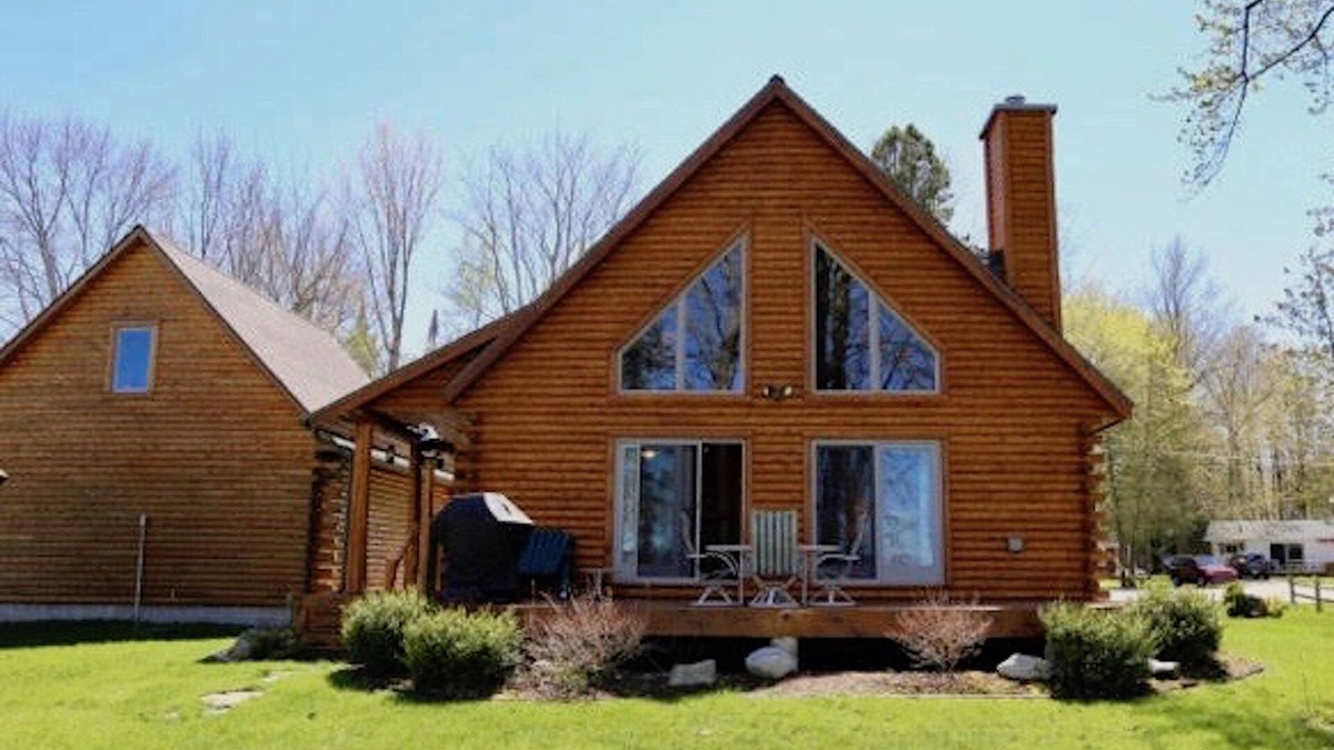 Burt Lake House | Harkness Waterfront Cabin on Burt Lake - Shore station and mooring!