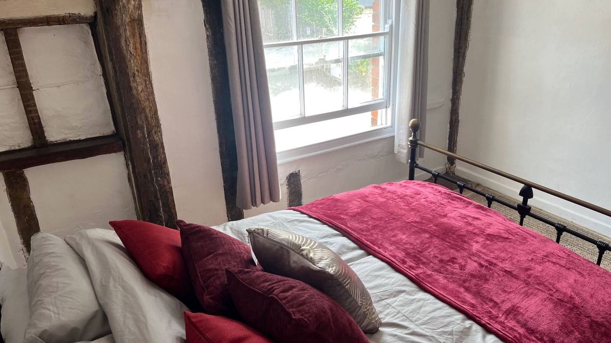 Harleston Cottage | Harleston Norfolk/Suffolk border Historic Cottage