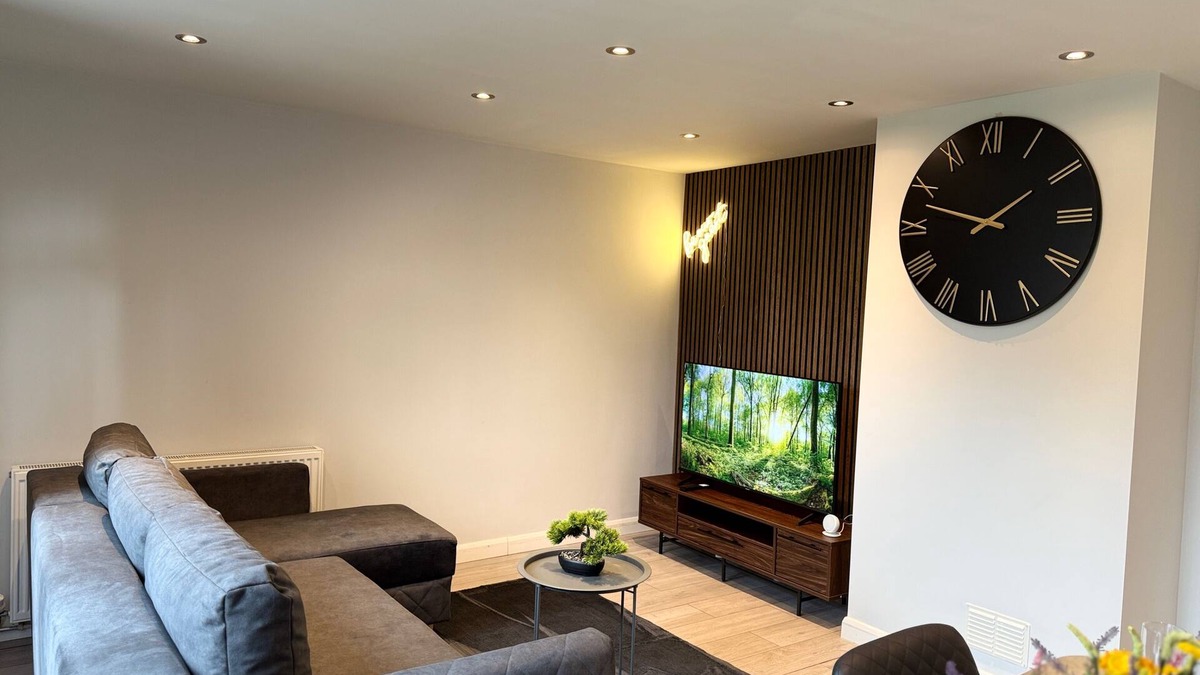Harlow House | Harlow Cozy 3-Bed House Retreat