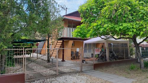 Tiszakecske House | Harmónia Vendégház Tiszakécske