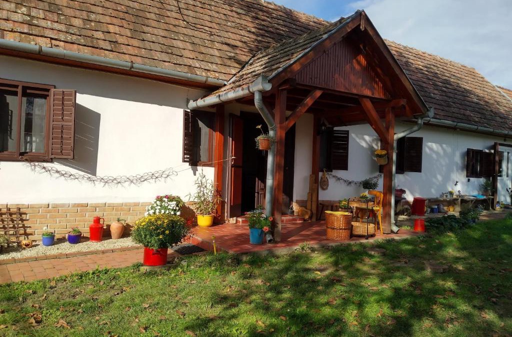 Galambok House | Harmat Porta
