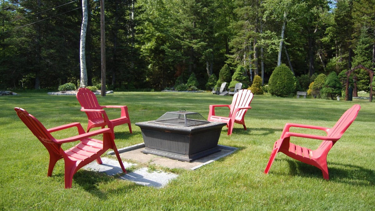 Twin Mountain House | Harmony Hill Bungalow at Bretton Woods w/private backyard & jacuzzi