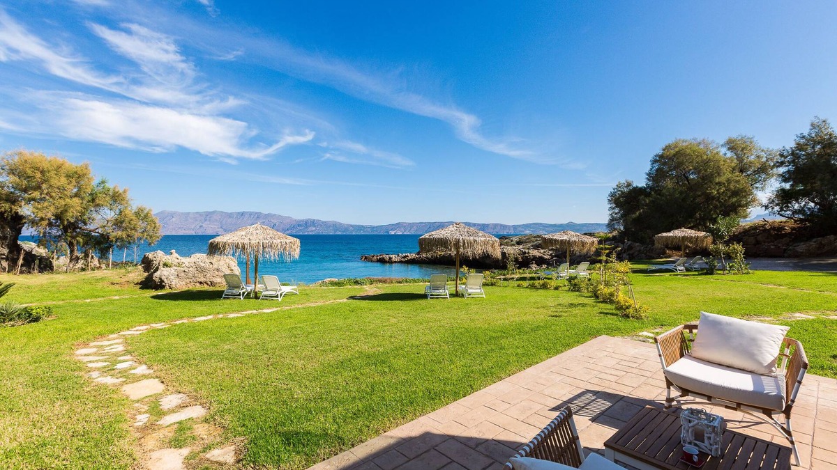 Trachilos Villa | Harmony Villa - beach front relaxation ideal for large groups