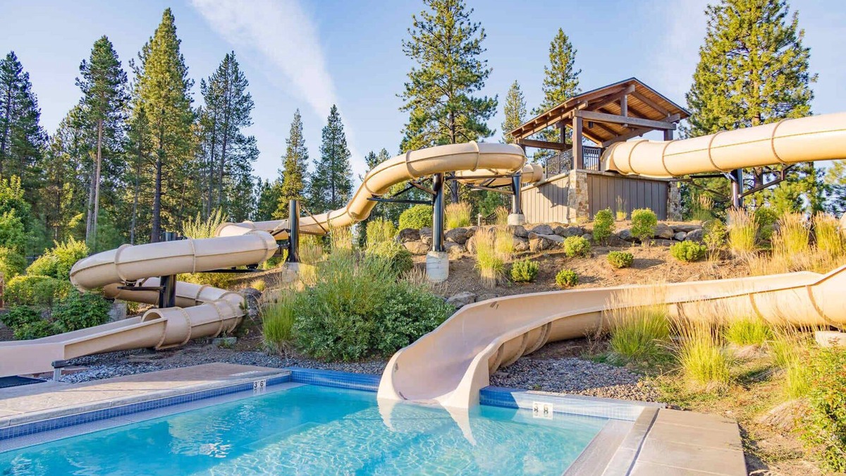 Sunriver House | Harper Getaway, Fenced Yard, Pet Friendly, Hot Tub