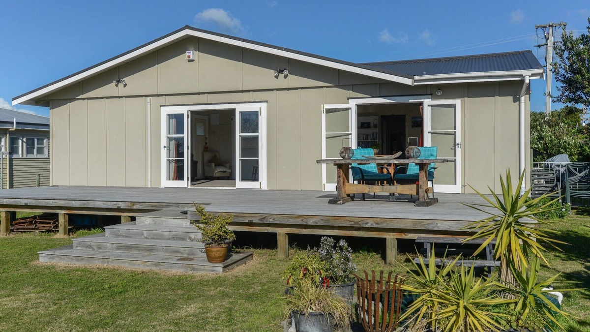 Waimarama Cottage | Harper Haven - Waimarama Holiday Home