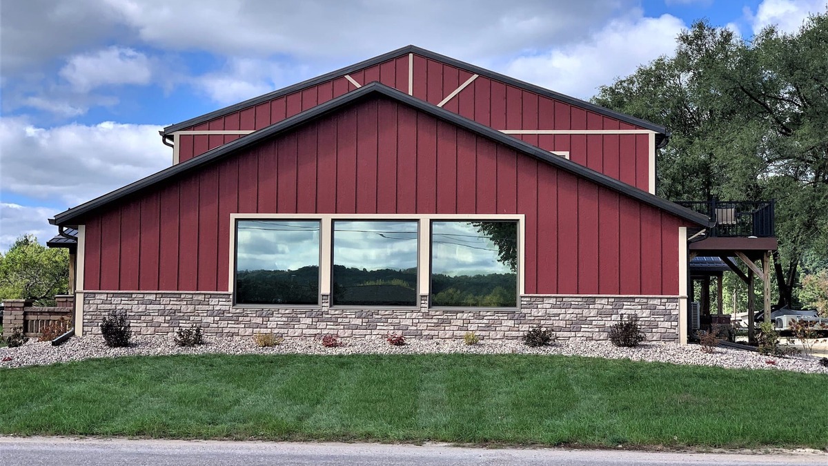 Harpers Ferry Condo | Harpers Ferry, IA - New Condo Rental Relax at Harpers Hideaway