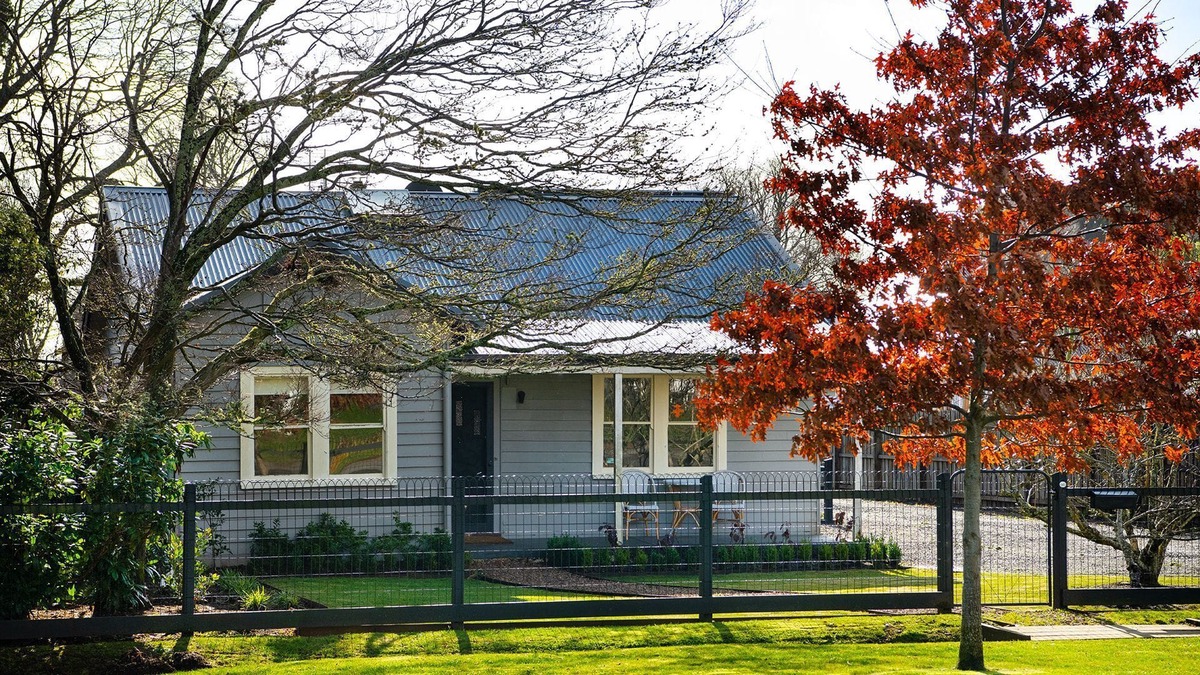 Trentham House | Harpers House - Pet Friendly in Trentham