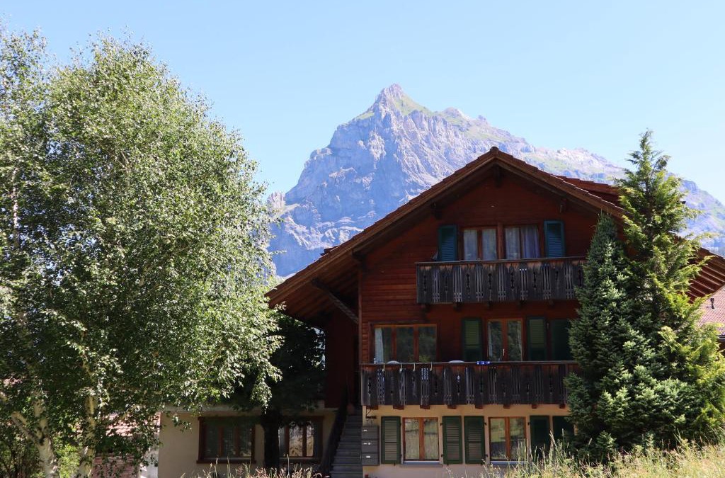 Kandersteg Apartment | Harri's BnB in Kandersteg, Ferienwohnung