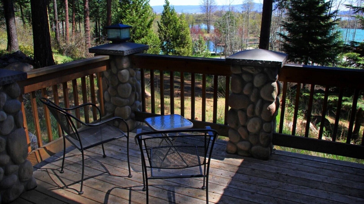 Klamath Lake Cabin | Harriman Springs Resort Cabin 3 - Cabins with a View