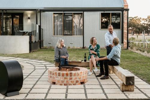 Indigo Shire Villa | Harry's On Moodemere