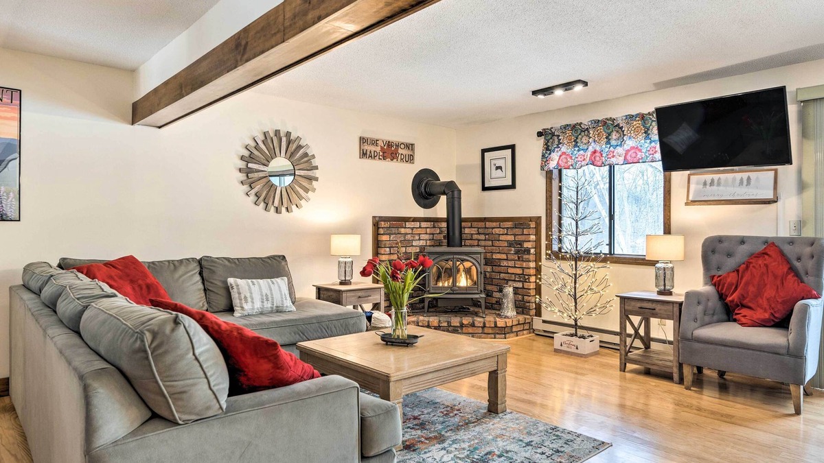 West Hartford House | Hartford Escape w/Fire Pit ~ 3 Mi to Ski & Golf!