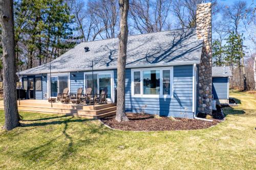 Brainerd House | Hartley Lake Hideaway - The Perfect Getaway!