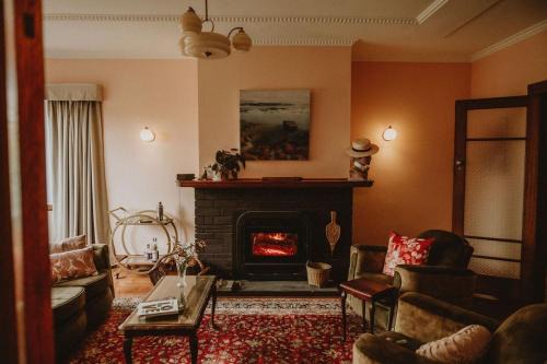 Geeveston House | Hartwood Farm in the Huon Valley