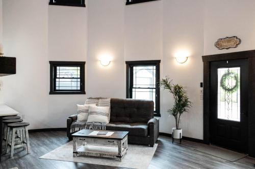 Peebles House | Harvest Haven