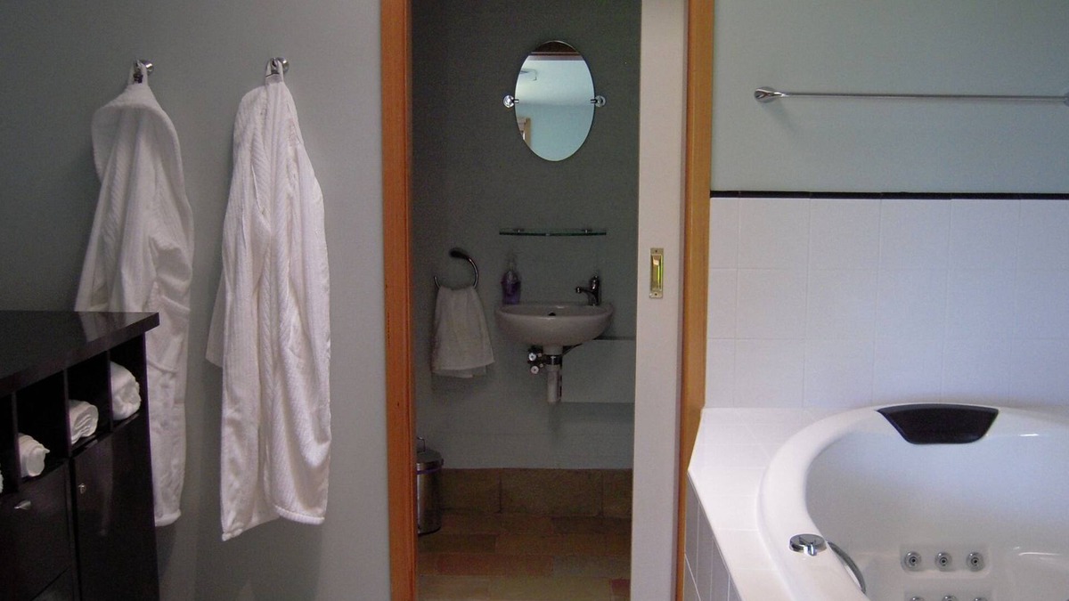 Greater Shepparton City Bed & Breakfast | Harvest Home Bed & Breakfast
