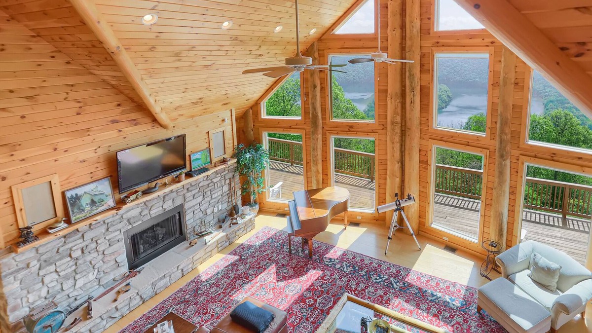 James Creek Cabin | Harvey's Landing- Mountain top lodge with spectacular views, Shy Beaver Boat Launch