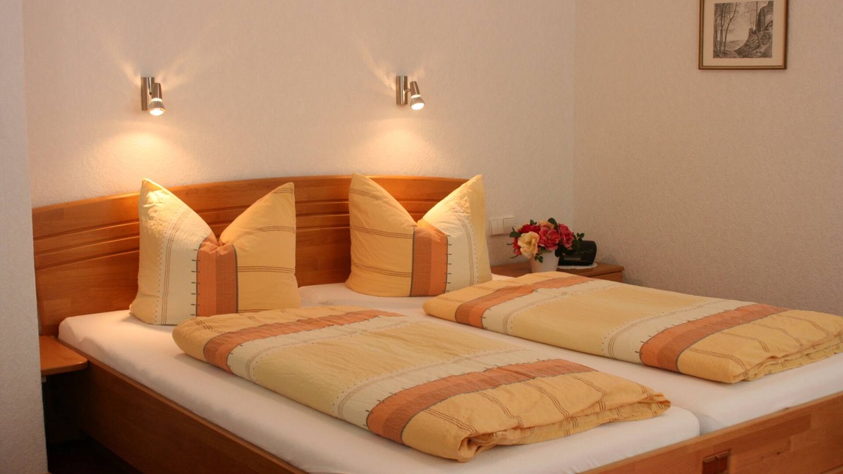 Cochem Apartment | Haus Aladin in Cochem Fewo Komfortzimmer für 2 mit Single-küche
