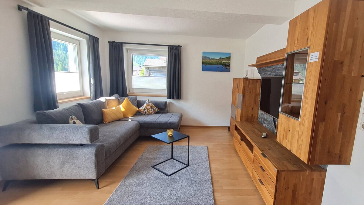 Madseit Apartment | "Haus Alpenheim Apartment 3" with Mountain View, Balcony & Wi-Fi