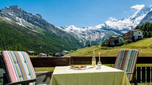 Saas-Fee Apartment | Haus Aristella