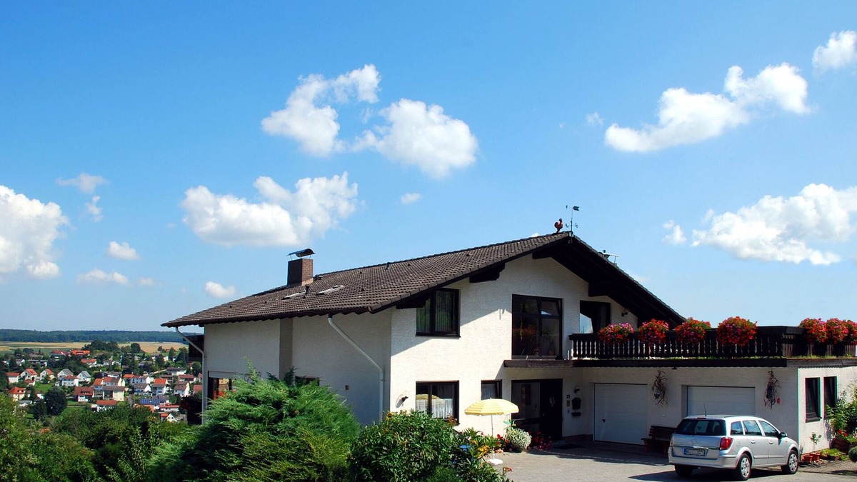 Bad Konig Apartment | Haus Fernblick * Bad König, quiet location, nature, thermal bath, spa, WLAN, LCD TV