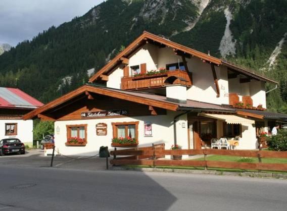 Mittelberg House | Haus Guentli