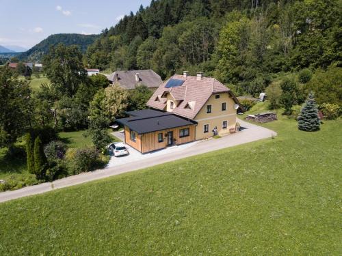 Ledenitzen Apartment | Haus mit Herz