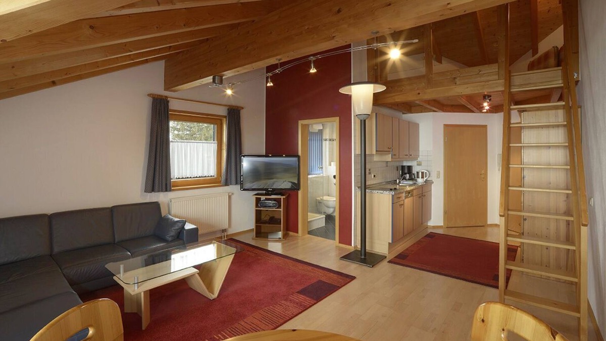 Hopfen am See Condo | Haus Vöhringer - Modern vacation apartment in a top location directly on Lake Hopfensee in the Allgäu
