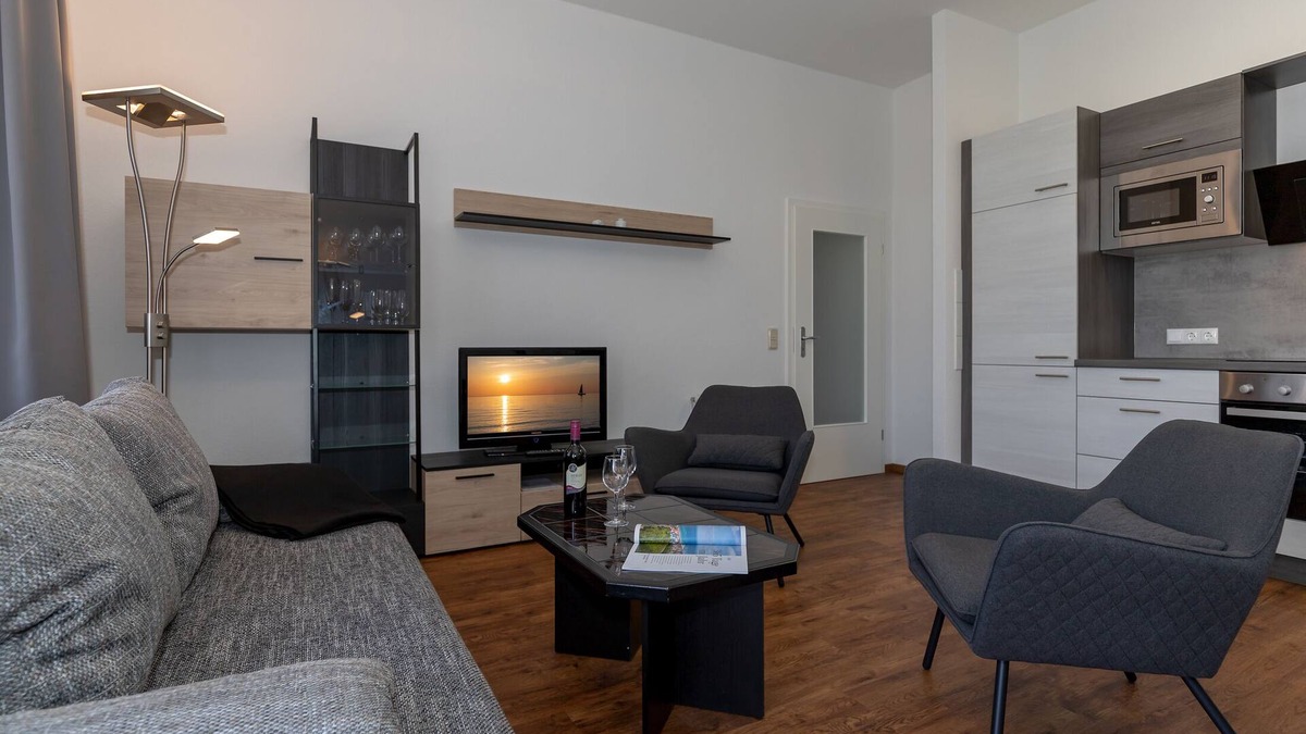 Ostseebad Kuhlungsborn Apartment | Haus Wenden apartment 9: quiet 2-1/2 room apartment close to the beach