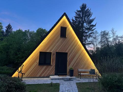 Grattersdorf House | Haus28 - Modernes A-Frame im Wald