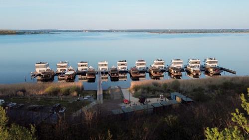 Bitterfeld Villa | Hausboot Elandi
