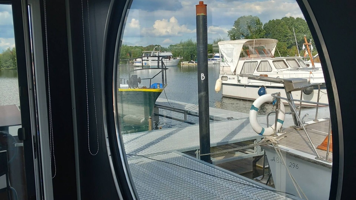 Balge Boat Rental | Hausboot Frodewin Festliegend