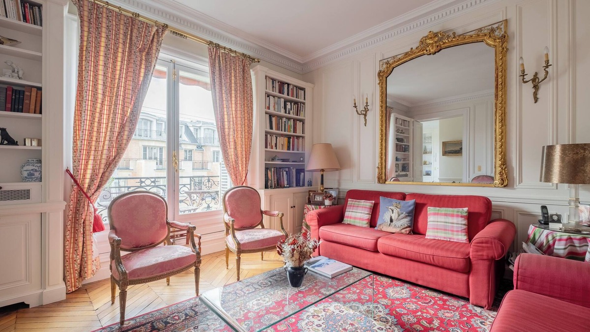 8th Arrondissement Apartment | Haussmannian Heights, by Veeve