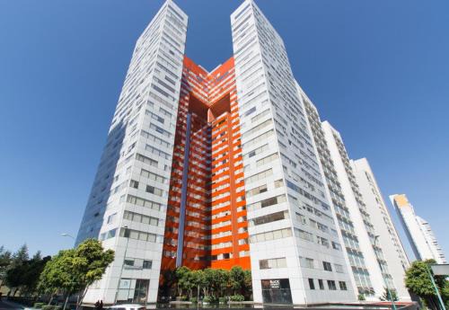 Lomas de Santa Fe Apartment | Hausuites