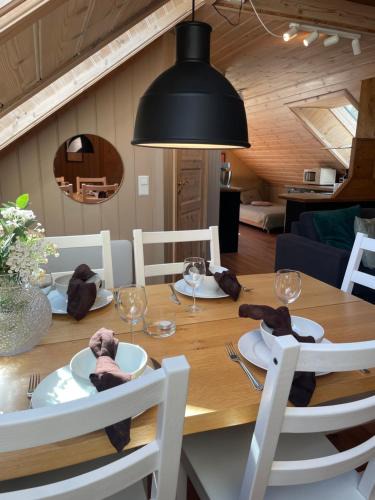 Farsund Apartment | Havbris apartment with sea view in Borhaug, Farsund