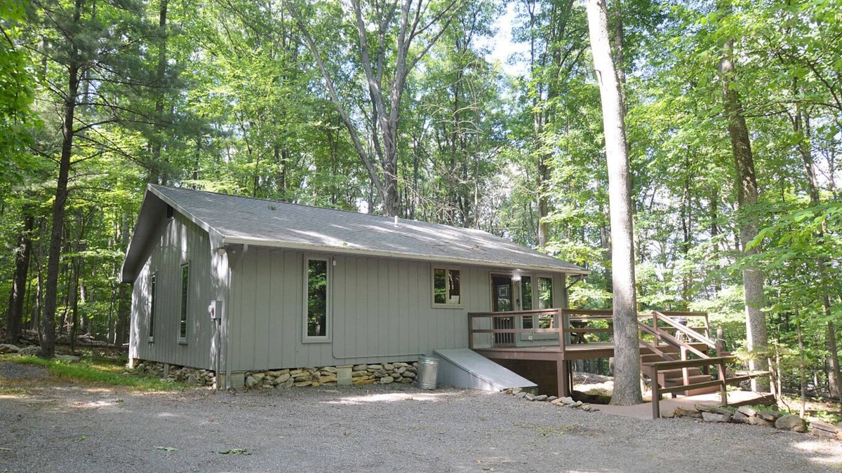 Berkeley Springs House | Haven Home - deck, grill, pool access, hiking, wood stove, games