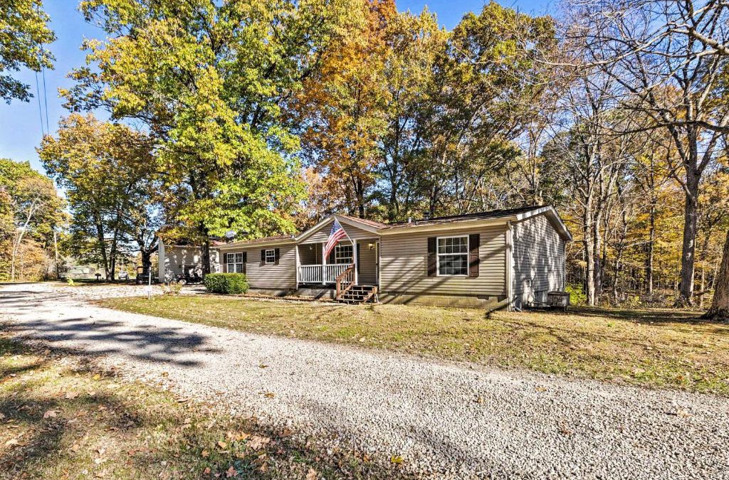Brownstown House | Haven in the Woods with 150 Acres, 2 Ponds