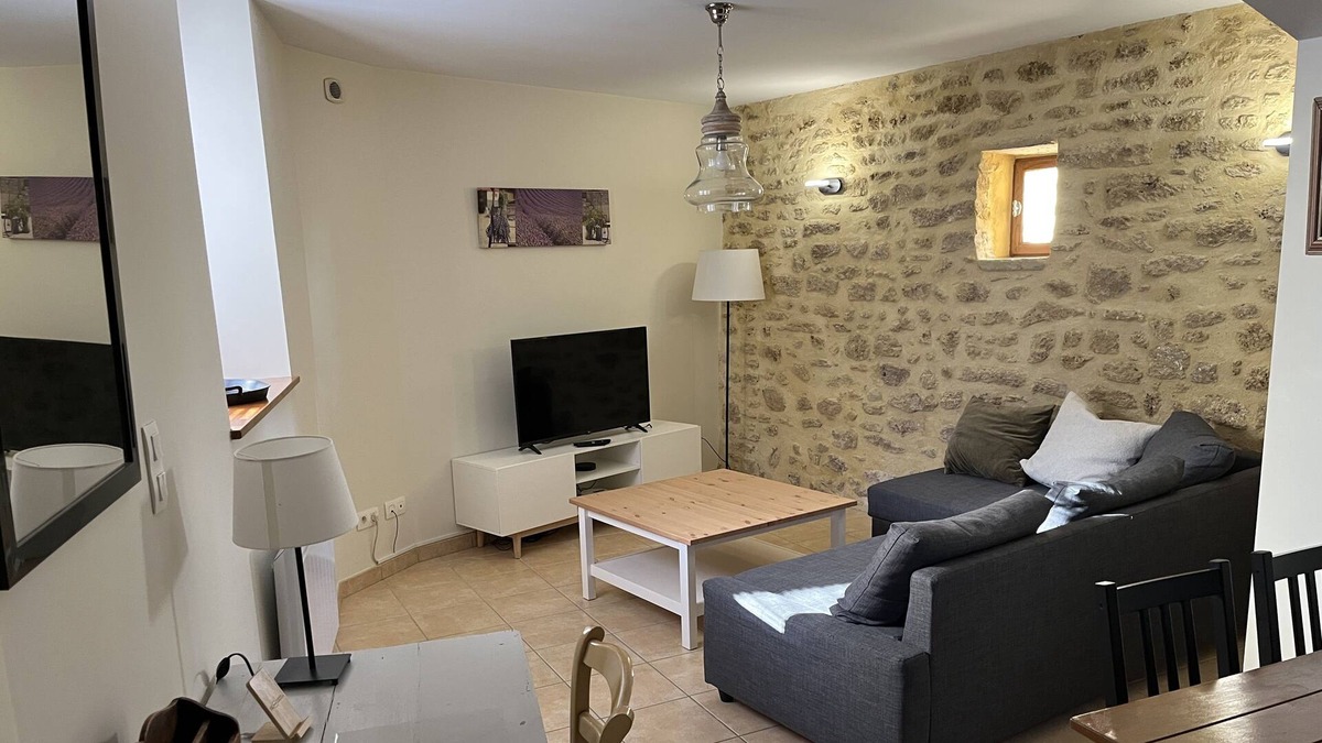 Colonzelle House | Haven of peace in stones
