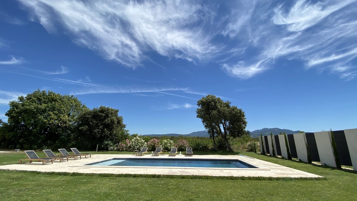 Violes Villa | Haven of peace in the vineyards