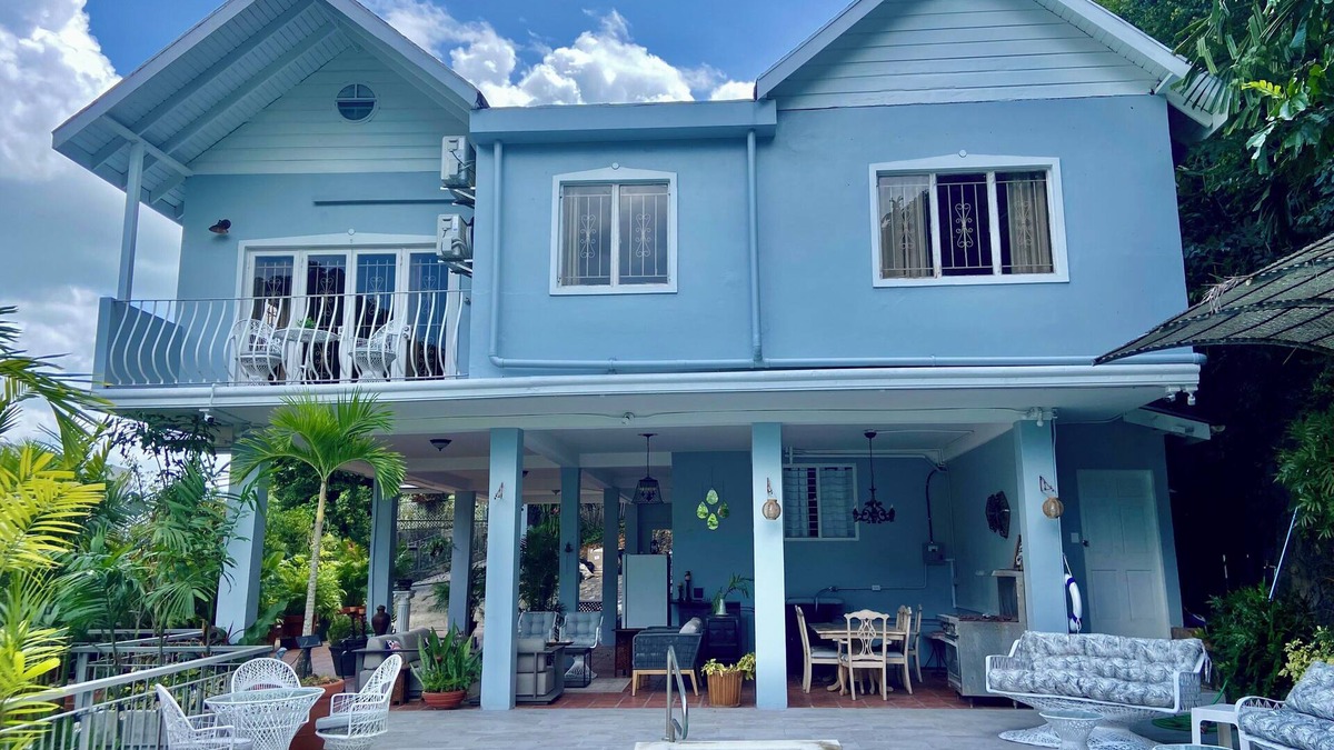 Glencoe House | Havenhill is a scenic & happening Escape for 7!