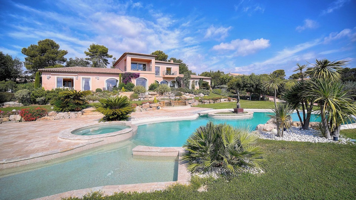 Mougins Apartment | HAVRE DE PAIX" 5 étoiles Prestige jacuzzi, hammam, sauna, PISCINE chauffée Mougins Cannes Grasse