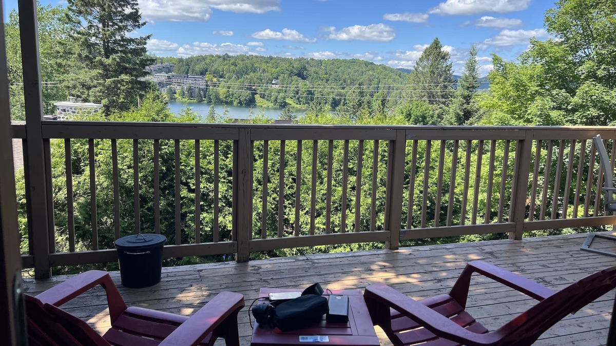 Sainte-Adele Ski Chalet | Havre de Paix