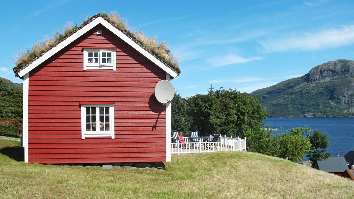 Askvoll House | Havsblikk by Interhome