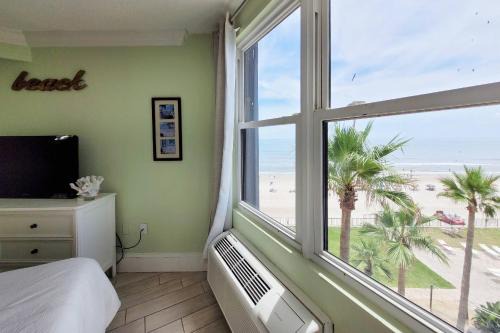 Daytona Beach Shores House | Hawaiian Inn Beach Resort Unit #501