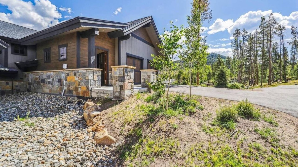 The Highlands House | Hawk Ridge in the Highlands of Breck - Golf Course and Nordic Trails!