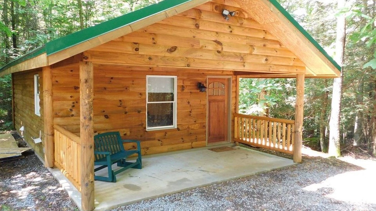 Bastian House | Hawk's Nest Mountaintop House retreat with trails to waterfall